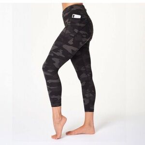 Sweaty Betty The Power 7/8 Length Black/Grey Camo Leggings Women's Size XS